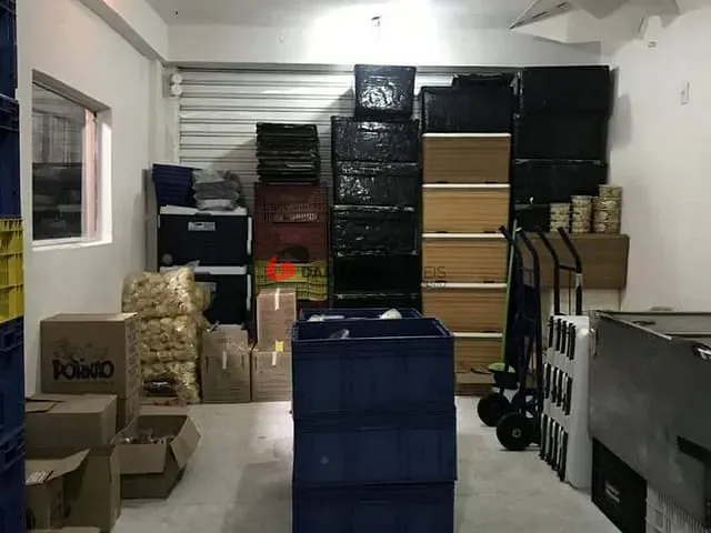 Sobrado com 200m² 1 quarto e 1 banheiro, à venda, no bairro Santo Antônio em São Caetano do Sul