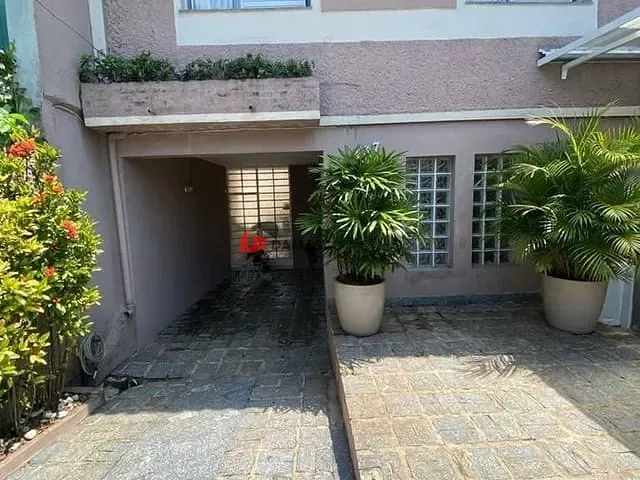 Sobrado com 1456m² 1 quarto e 1 banheiro, à venda, no bairro Olímpico em São Caetano do Sul