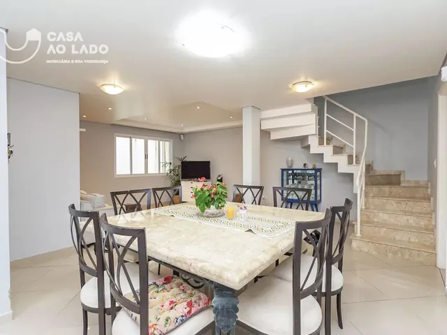 Casa 3 quartos e 4 banheiros, à venda, no bairro Cristo Rei em Curitiba