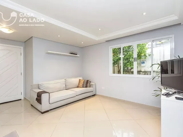 Casa 3 quartos e 4 banheiros, à venda, no bairro Cristo Rei em Curitiba