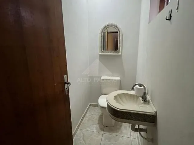 Sobrado com 150m² 3 quartos e 1 banheiro, à venda, no bairro Jardim Primavera em Mauá