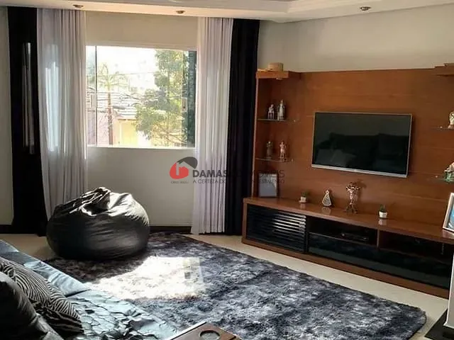 Sobrado com 383m² 3 quartos e 1 banheiro, à venda, no bairro Cerâmica em São Caetano do Sul