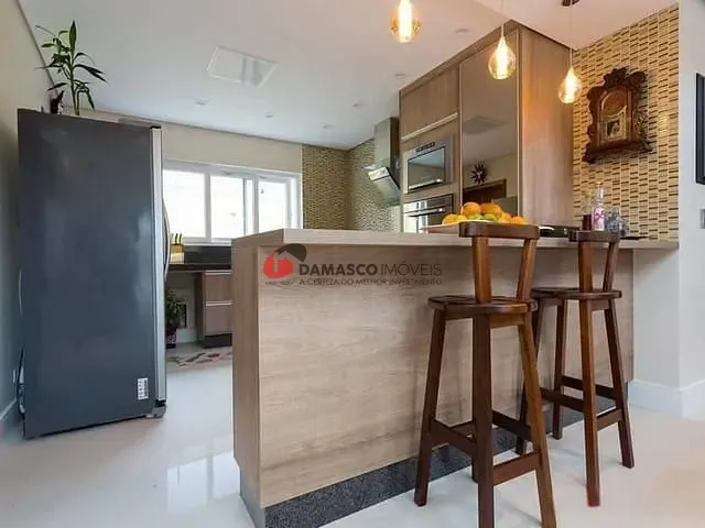 Sobrado com 396m² 4 quartos e 3 banheiros, à venda, no bairro Jardim Sao Caetano em São Caetano do Sul