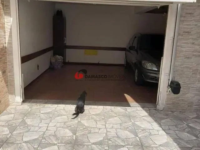 Sobrado com 210m² 4 quartos e 2 banheiros, à venda, no bairro Parque Tomas Saraiva em São Paulo