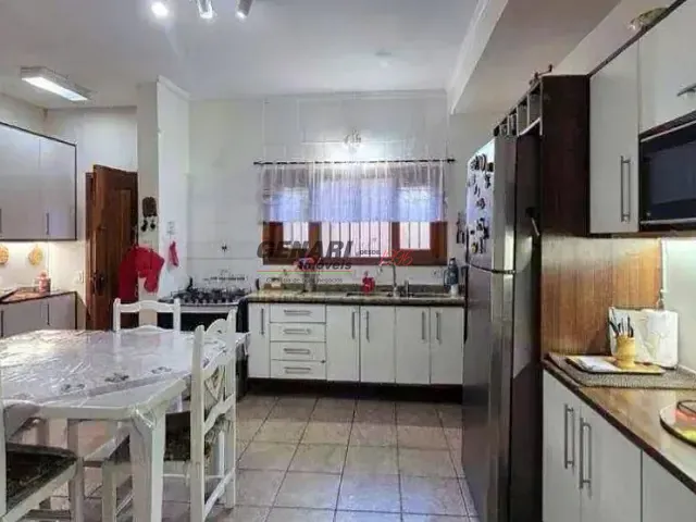 Sobrado com 300m² 4 quartos e 5 banheiros, à venda, no bairro Jardim Esplanada em Indaiatuba
