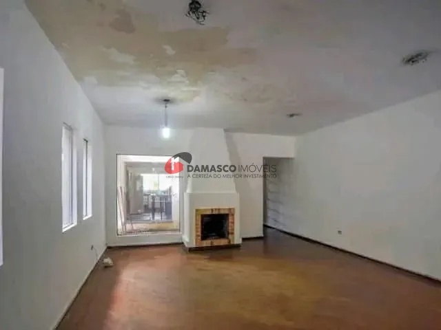 Sobrado com 350m² 3 quartos e 1 banheiro, à venda, no bairro Santa Maria em São Caetano do Sul