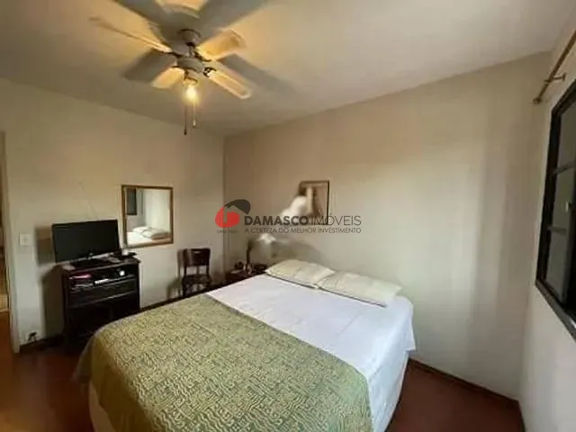 Sobrado com 109m² 2 quartos e 2 banheiros, à venda, no bairro Jardim Sao Caetano em São Caetano do Sul