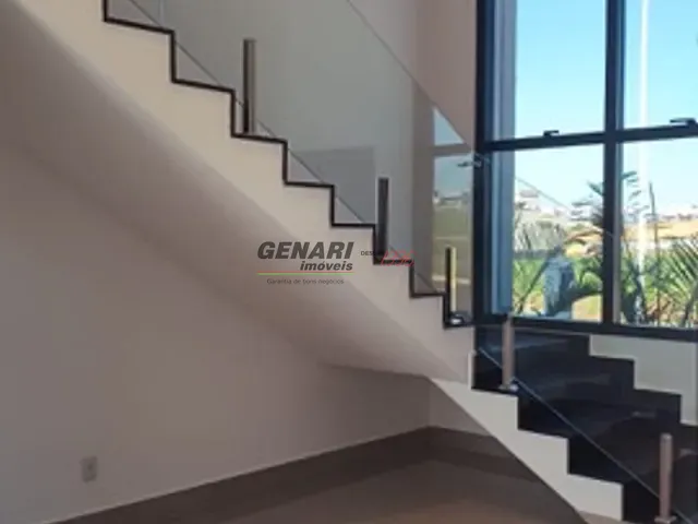 Sobrado com 300m² 4 quartos e 6 banheiros, à venda, no bairro Jardim Residencial Dona Maria Candida em Indaiatuba