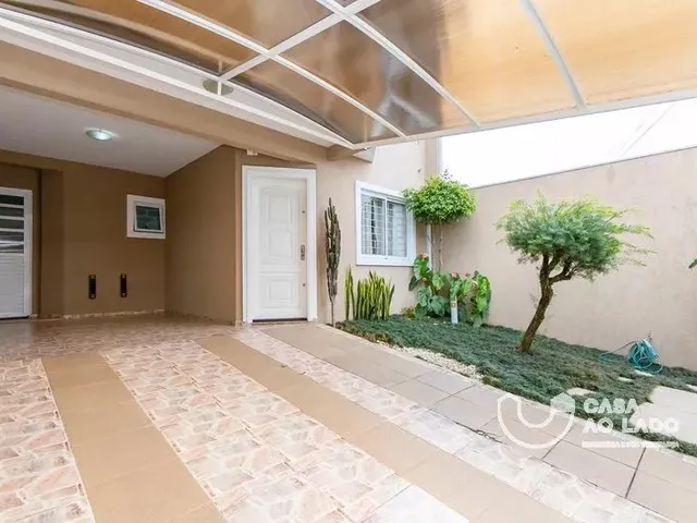 Casa 3 quartos e 3 banheiros, à venda, no bairro Cajuru em Curitiba