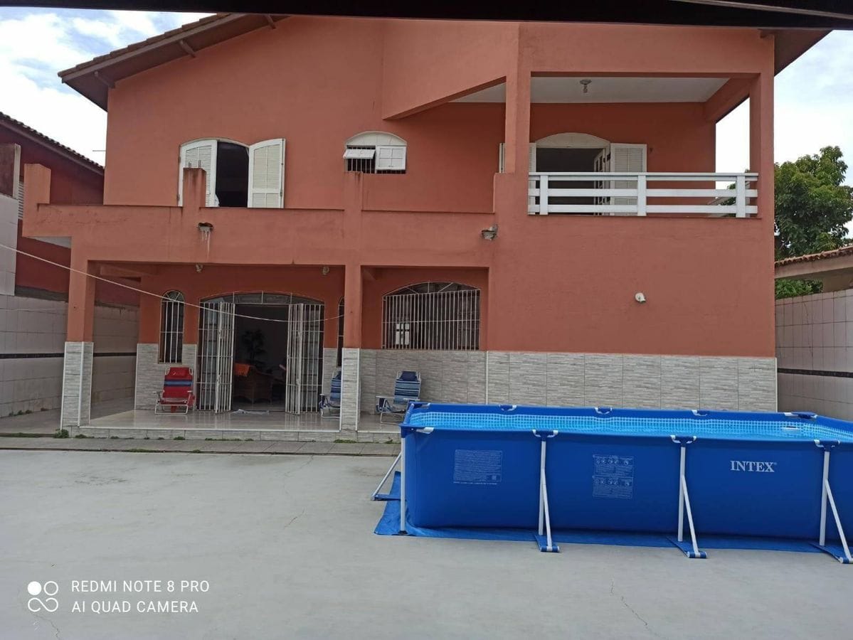 Sobrado à venda 5 Quartos, 2 Suites, 4 Vagas, Jardim Virgínia, Guarujá - SP