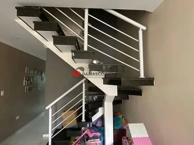 Sobrado com 90m² 3 quartos e 1 banheiro, à venda, no bairro Vila Alpina em São Paulo