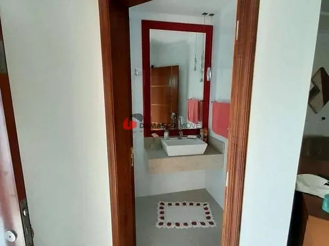 Sobrado com 211m² 4 quartos e 4 banheiros, à venda, no bairro Olímpico em São Caetano do Sul
