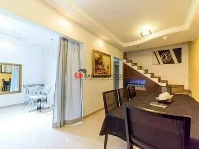 Sobrado com 265m² 5 quartos e 3 banheiros, à venda, no bairro Jardim Sao Caetano em São Caetano do Sul