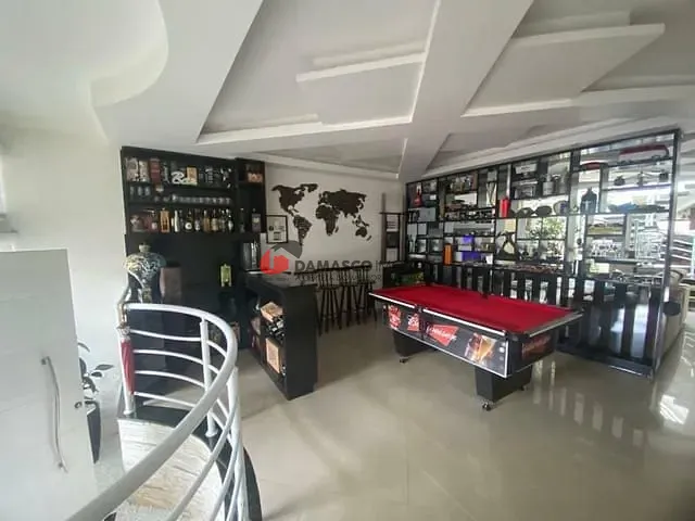 Sobrado com 347m² 3 quartos e 3 banheiros, à venda, no bairro Campestre em Santo André