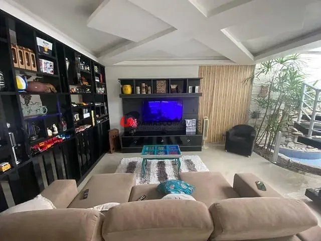 Sobrado com 347m² 3 quartos e 3 banheiros, à venda, no bairro Campestre em Santo André