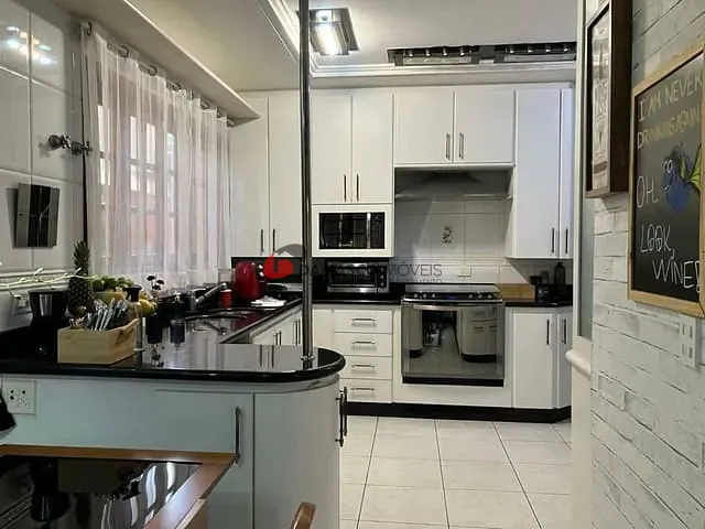 Sobrado com 315m² 3 quartos e 3 banheiros, à venda, no bairro Jardim Sao Caetano em São Caetano do Sul