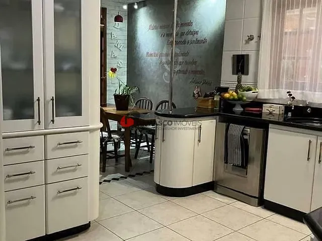 Sobrado com 315m² 3 quartos e 3 banheiros, à venda, no bairro Jardim Sao Caetano em São Caetano do Sul