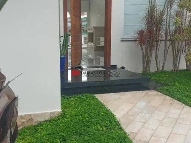 Sobrado com 581m² 3 quartos e 4 banheiros, à venda, no bairro Cerâmica em São Paulo