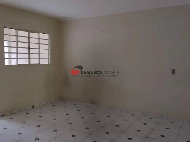 Sobrado com 672m² 3 quartos e 1 banheiro, à venda, no bairro Santa Maria em Santo André