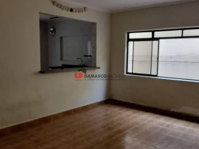 Sobrado com 672m² 3 quartos e 1 banheiro, à venda, no bairro Santa Maria em Santo André