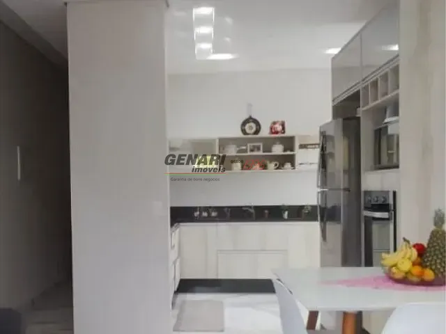 Sobrado com 150m² 3 quartos e 3 banheiros, à venda, no bairro Jardim Residencial Veneza em Indaiatuba
