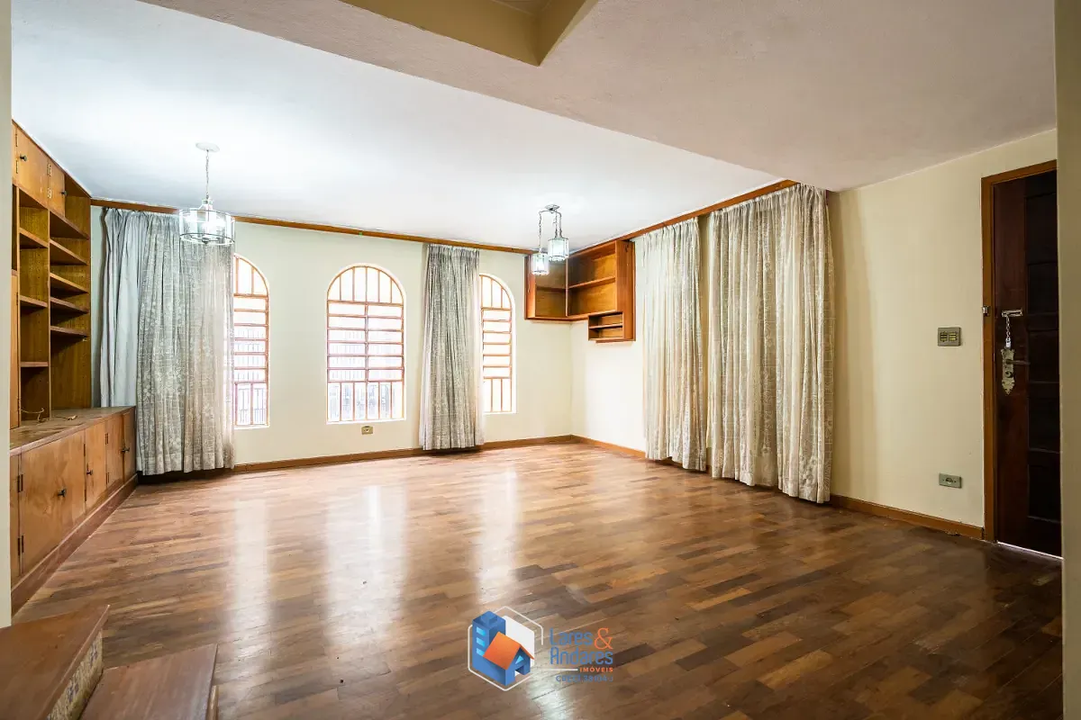 Sobrado, 6 quartos, 236 m² - Foto 2