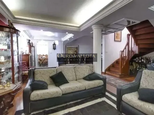 Sobrado com 245m² 4 quartos e 5 banheiros, à venda, no bairro Vila Monumento em São Paulo