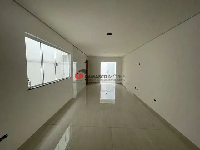 Sobrado com 162m² 3 quartos e 3 banheiros, à venda, no bairro Parque Jaçatuba em Santo André