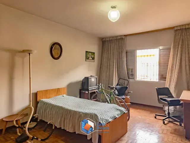 Sobrado com 438m² 4 quartos e 2 banheiros, à venda, no bairro Conjunto Residencial Jardim Canaã em São Paulo