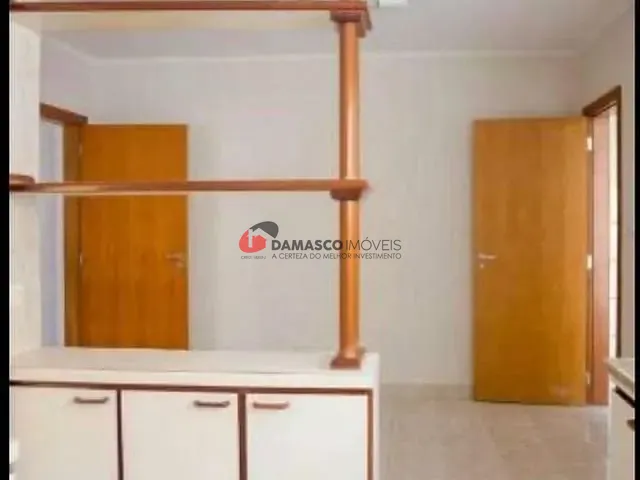 Sobrado com 138m² 3 quartos e 2 banheiros, à venda, no bairro Nova Gerti em São Caetano do Sul