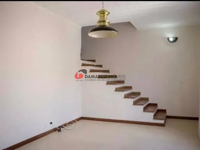 Sobrado com 138m² 3 quartos e 2 banheiros, à venda, no bairro Nova Gerti em São Caetano do Sul