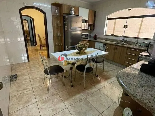 Sobrado com 200m² 3 quartos e 1 banheiro, à venda, no bairro Vila Alpina em São Paulo