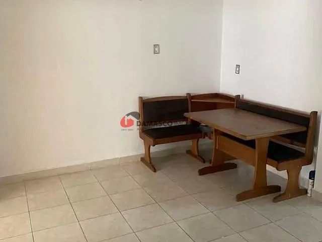 Sobrado com 202m² 3 quartos e 2 banheiros, à venda, no bairro Bangú em Santo André