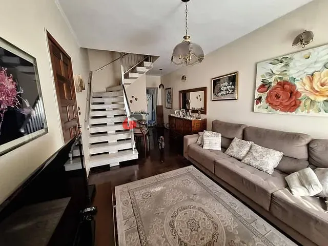 Sobrado com 140m² 3 quartos e 2 banheiros, à venda, no bairro Santa Maria em Santo André