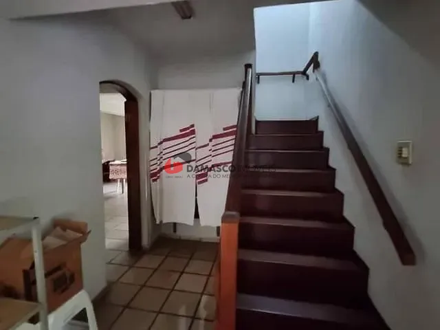 Sobrado com 614m² 4 quartos e 2 banheiros, à venda, no bairro Vila Caminho do Mar em São Bernardo do Campo