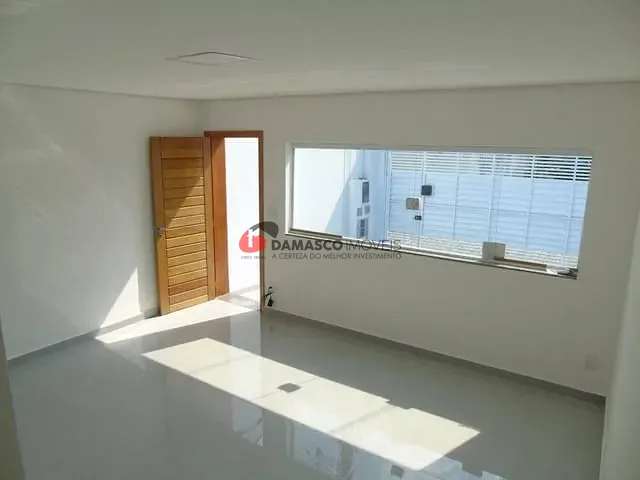 Sobrado com 116m² 3 quartos e 2 banheiros, à venda, no bairro Vila Homero Thon em Santo André