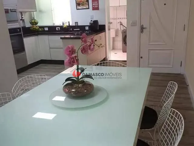 Sobrado com 212m² 3 quartos e 1 banheiro, à venda, no bairro Vila Valparaíso em Santo André