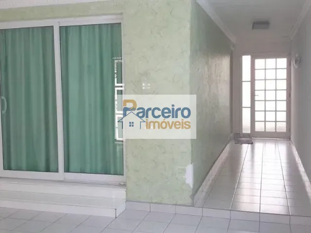 Sobrado com 150m² 3 quartos e 3 banheiros, à venda, no bairro Cidade Patriarca em São Paulo