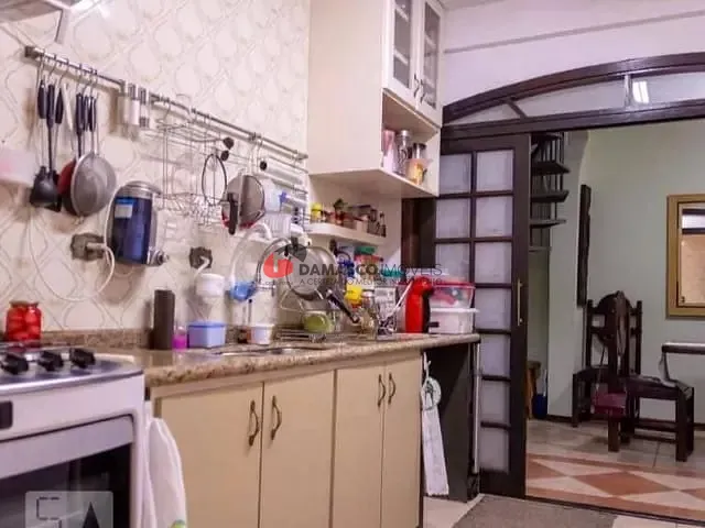 Sobrado com 200m² 4 quartos e 3 banheiros, à venda, no bairro Jardim Sao Caetano em São Caetano do Sul