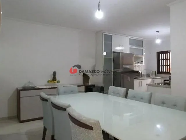 Sobrado com 150m² 3 quartos e 4 banheiros, à venda, no bairro Vila Alto de Santo Andre em Santo André