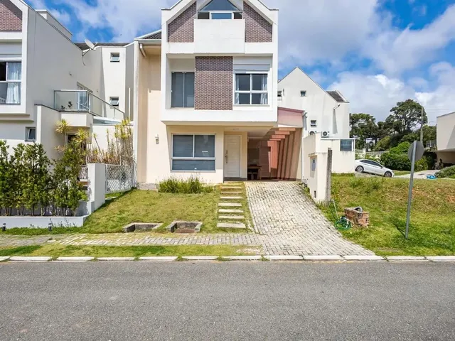 Casa com 118m² 3 quartos e 4 banheiros, à venda, no bairro Atuba em Curitiba