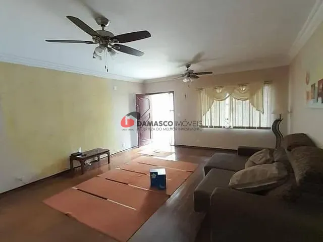 Sobrado com 151m² 4 quartos e 2 banheiros, à venda, no bairro Olímpico em São Caetano do Sul