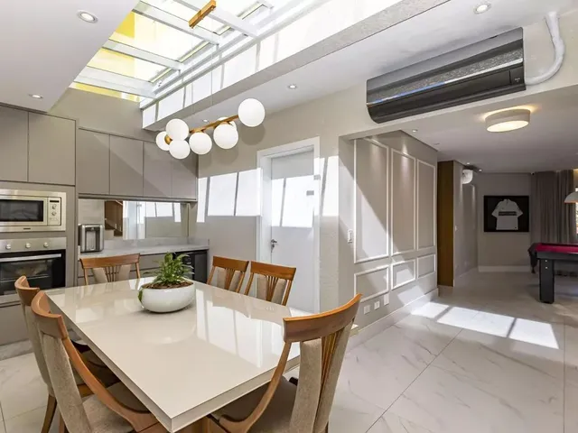 Sobrado com 131m² 3 quartos e 3 banheiros, à venda, no bairro Fazendinha em Curitiba