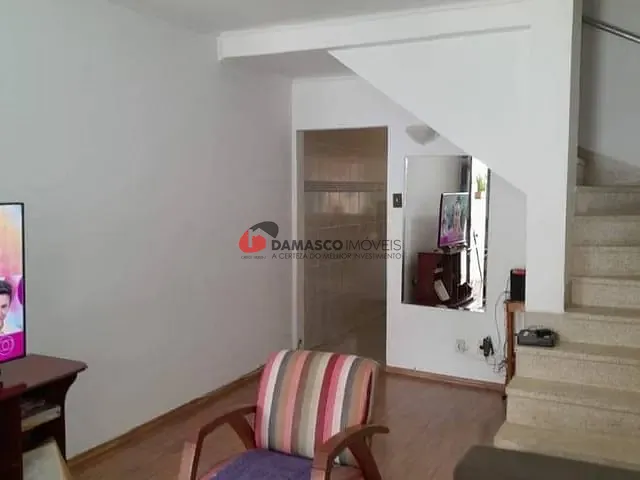 Sobrado com 159m² 2 quartos e 2 banheiros, à venda, no bairro Cerâmica em São Caetano do Sul