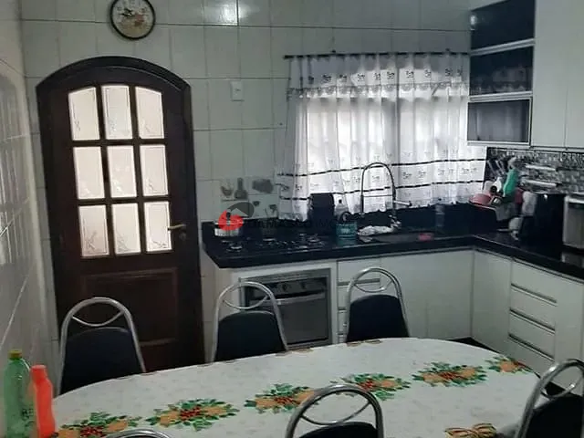 Sobrado com 117m² 2 quartos e 2 banheiros, à venda, no bairro Santa Paula em São Caetano do Sul
