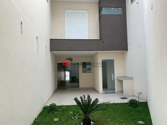 Sobrado com 185m² 3 quartos e 3 banheiros, à venda, no bairro Campestre em Santo André