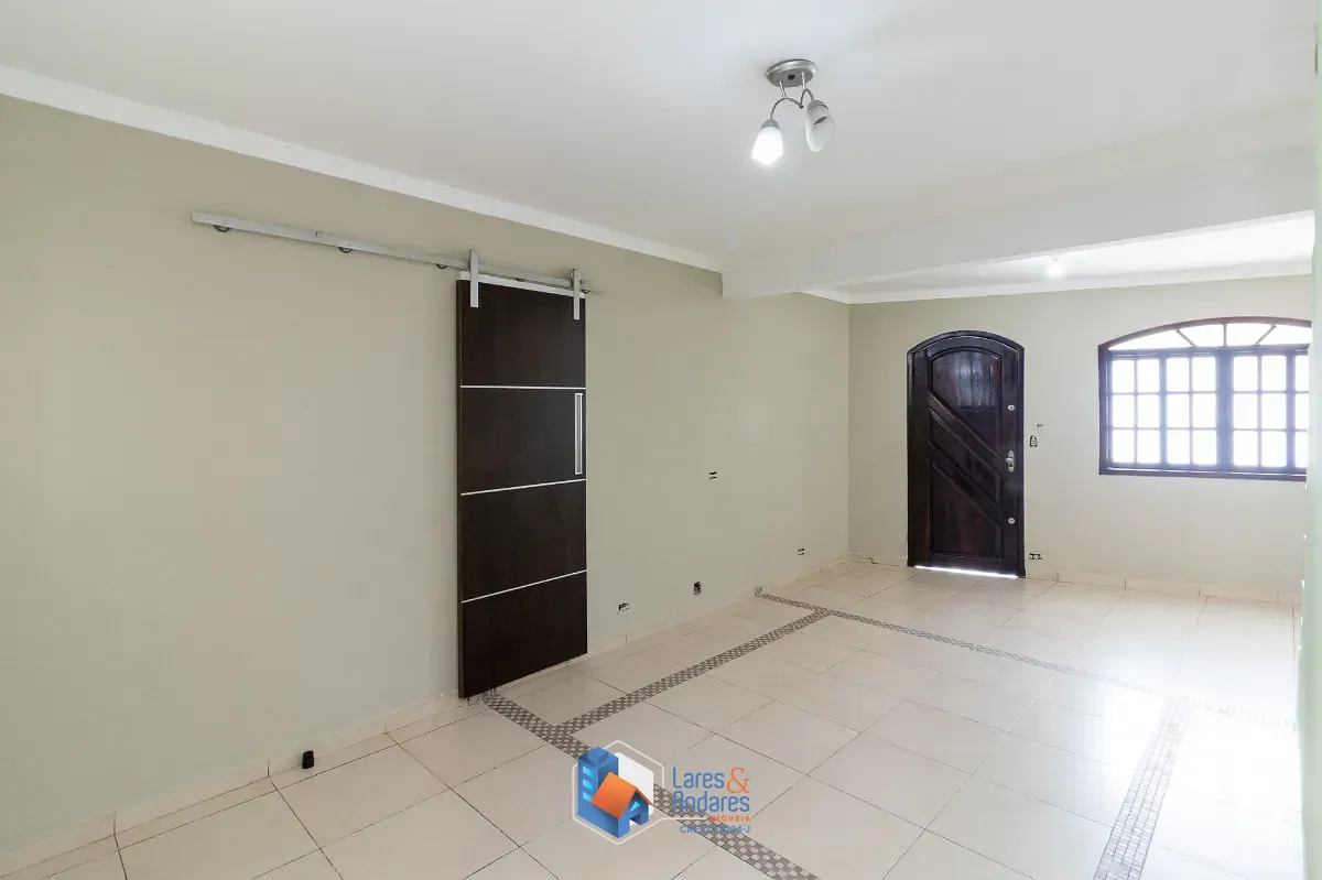 Sobrado, 3 quartos, 245 m² - Foto 1