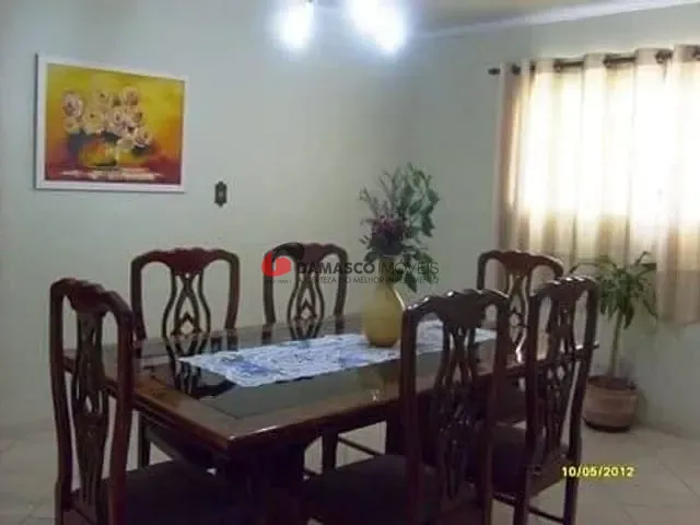 Sobrado com 320m² 4 quartos e 2 banheiros, à venda, no bairro Santa Maria em Santo André