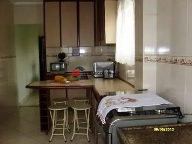 Sobrado com 320m² 4 quartos e 2 banheiros, à venda, no bairro Santa Maria em Santo André