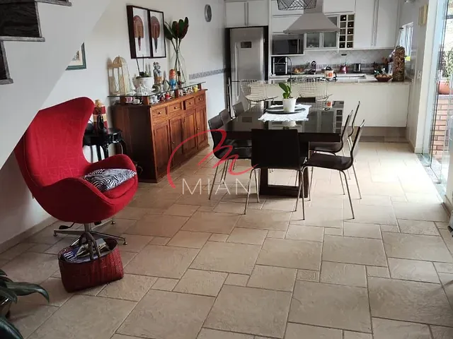 Sobrado 3 quartos e 4 banheiros, à venda, no bairro Jardim Bonfiglioli em São Paulo